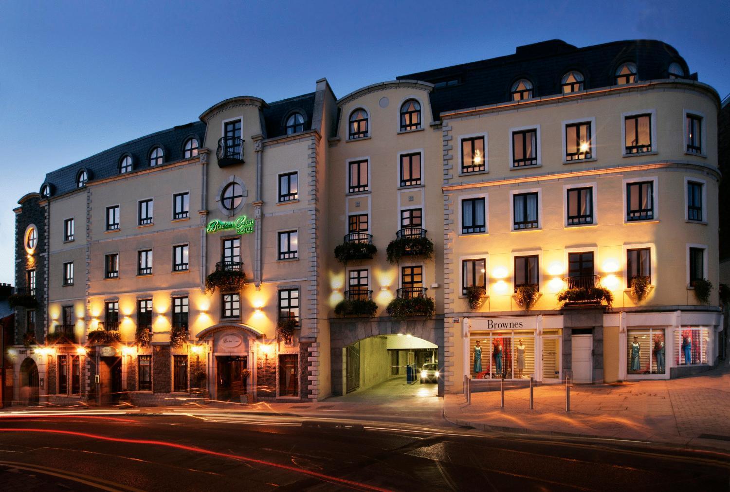 Bracken Court Hotel Балбриган Екстериор снимка