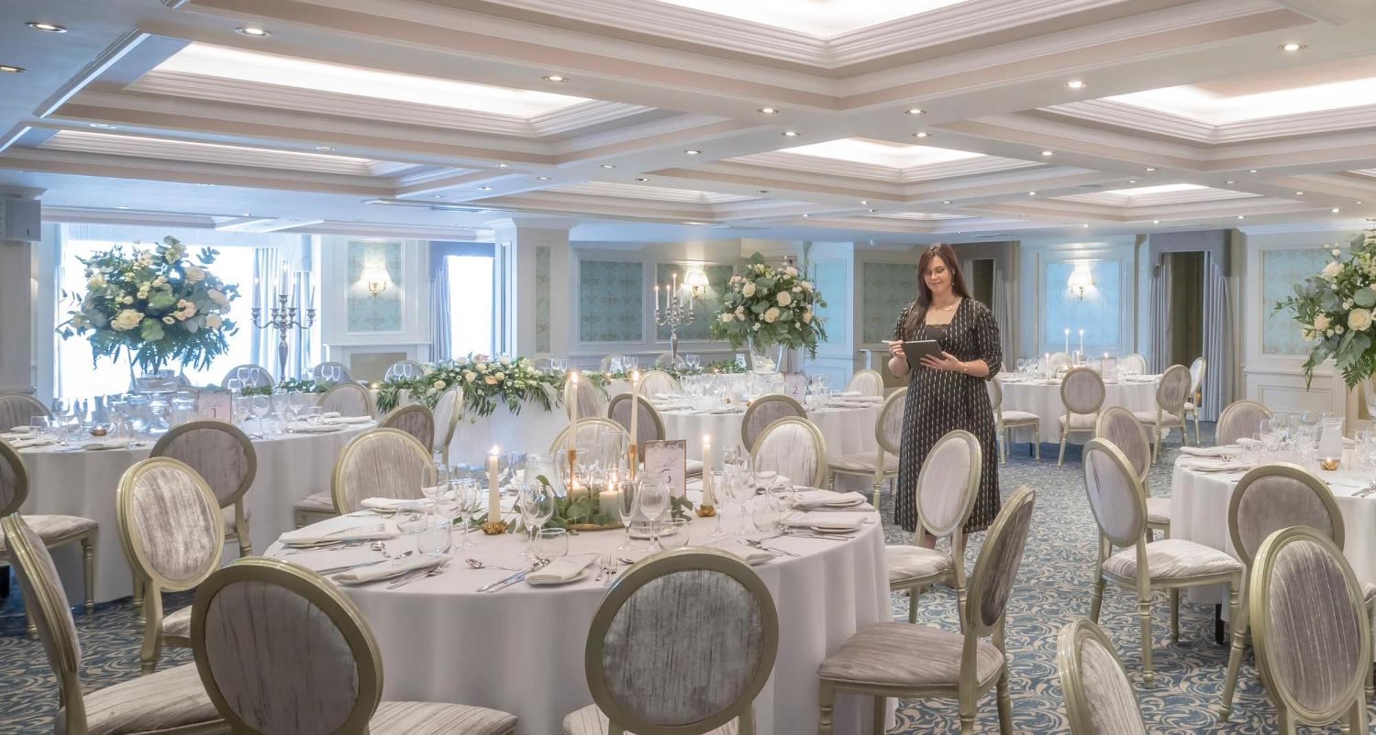 Bracken Court Hotel Балбриган Екстериор снимка