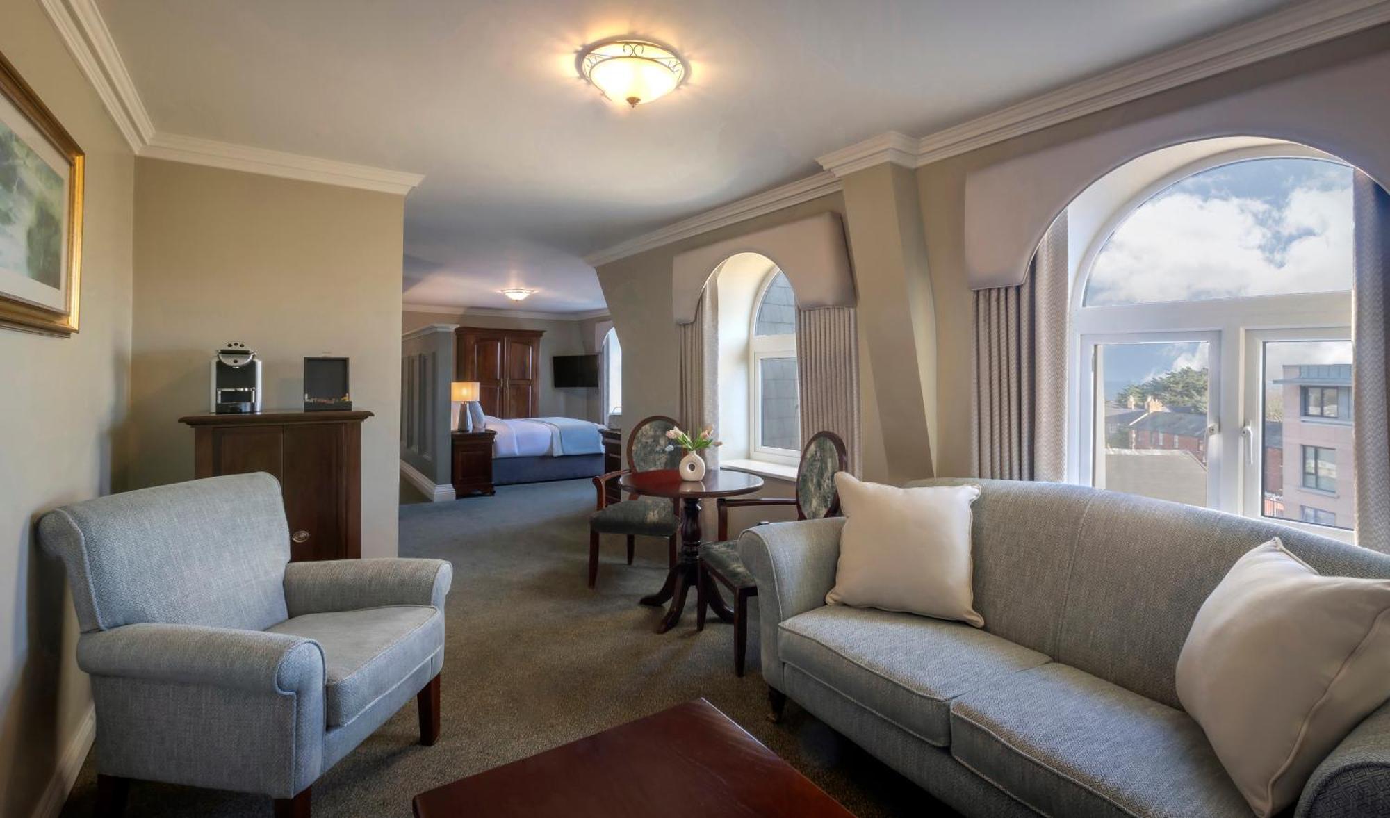 Bracken Court Hotel Балбриган Екстериор снимка